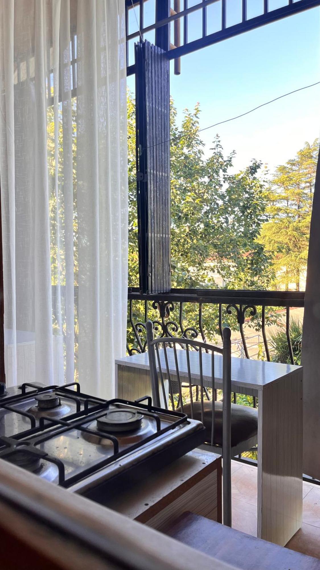Dato'S Guesthouse Makhinjauri Εξωτερικό φωτογραφία
